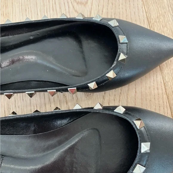 Valentino Garavani Black Rock Studded Flats - Picture 4 of 7
